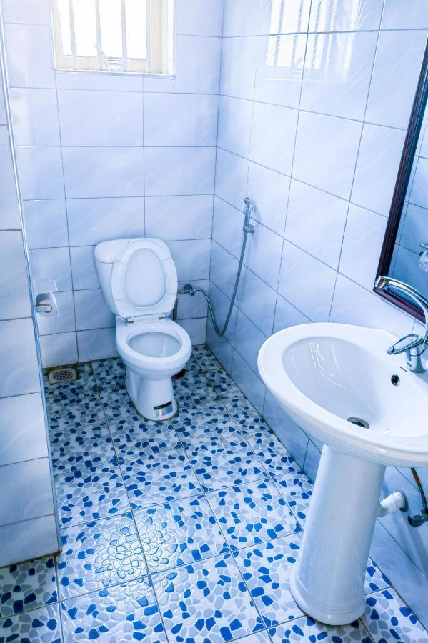 Peace Of Mind Suites エンテベ エクステリア 写真